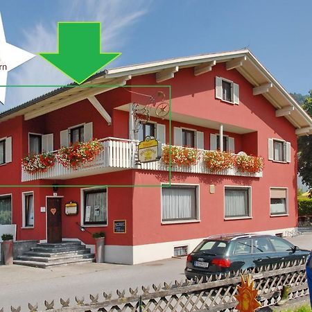 Wirtshaus Zum Stern Hotel Satteins Exterior photo